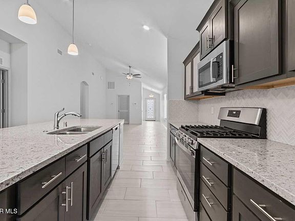 4th image of 1376 Summer Enclave Pl