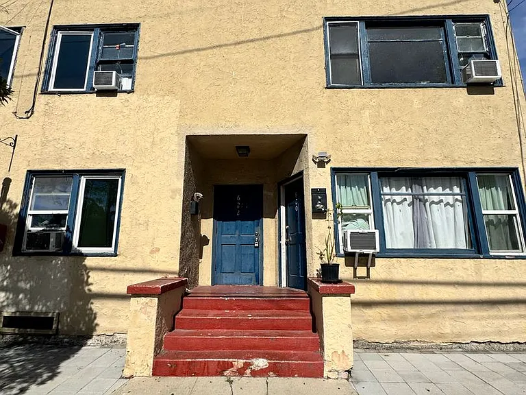 620-626 Walnut Ave. — Photo 18