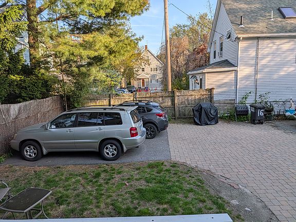 4th image of 14 Skehan St #1