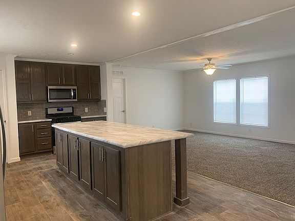 4th image of 9800 Bloomsbury Cir #302