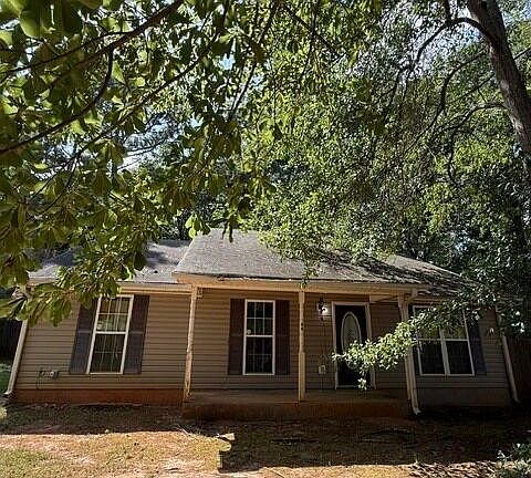 4th image of 66 Opal St