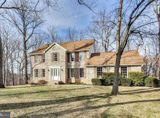 4202 Navajo Dr, Westminster, MD 21157