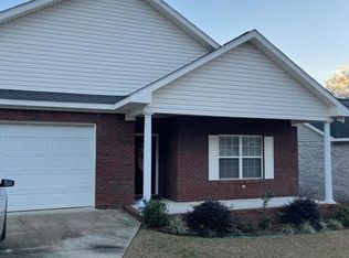 108 Lawrenceburg Ct, Dothan, AL 36305