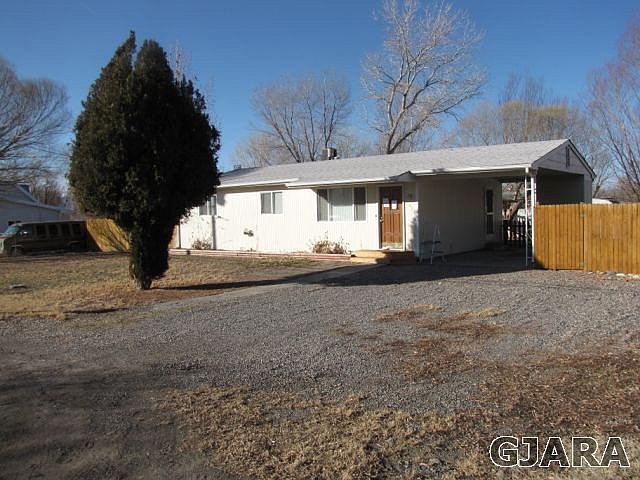 1st image of 627 Lois St
