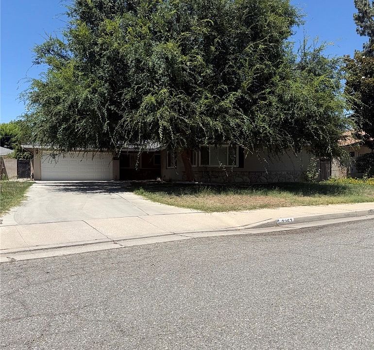 2nd image of 3267 Mulberry Dr