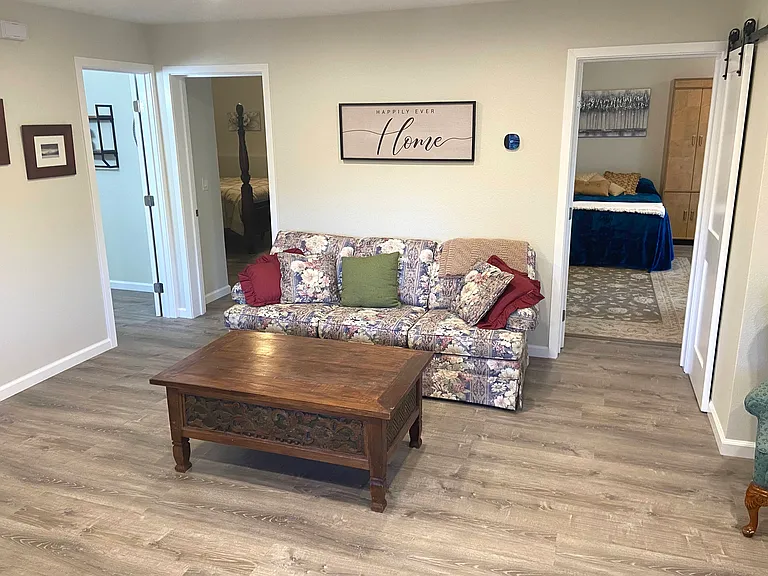 524 Serrano Dr — Photo 8