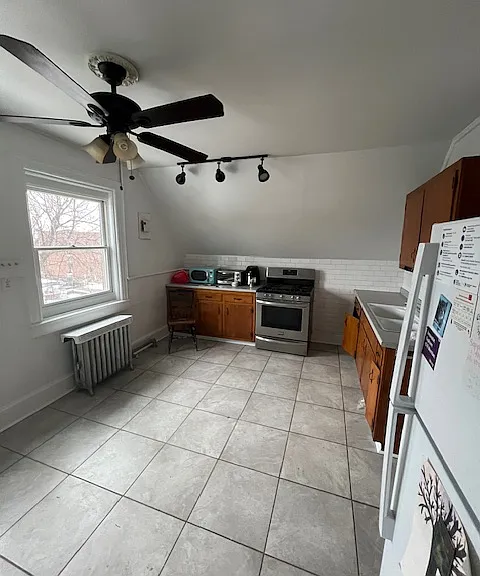 Hillside Pl — Photo 2