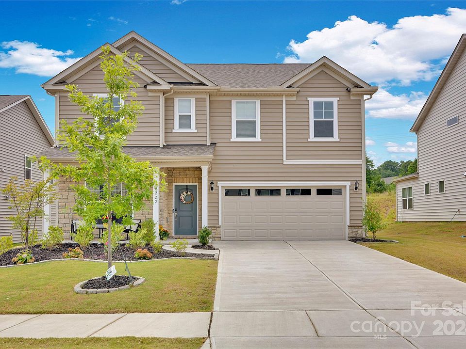 1st image of 19222 Yellow Birch Dr