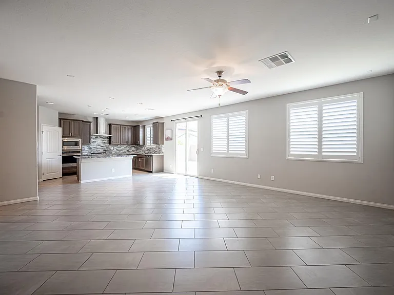 6198 Hays Cove Ct — Photo 6