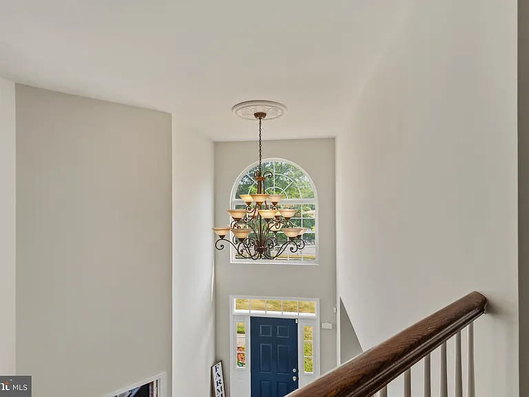 728 Farmhouse Rd — Photo 10