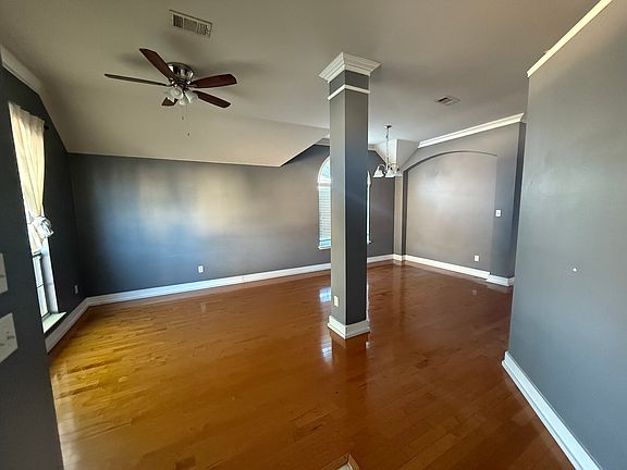 2nd image of 9901 Chadbourne Rd