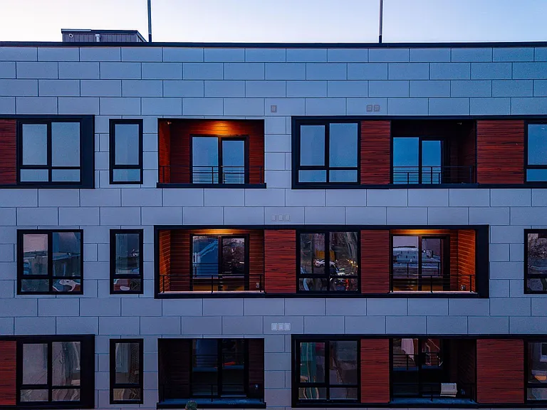 Q10 Luxury Apartments — Photo 47