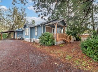 304 S Cedar St, Drain, OR 97435