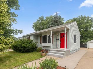 2711 5th Ave E, North Saint Paul, MN 55109