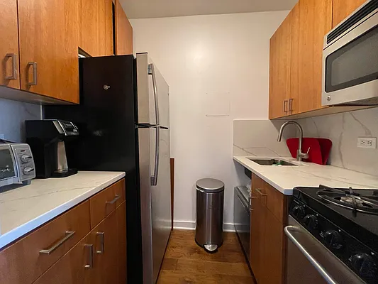 Rented by Douglas Elliman | media 25