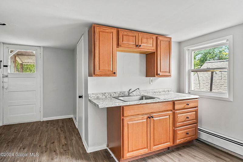 5th image of 58 Main Avenue