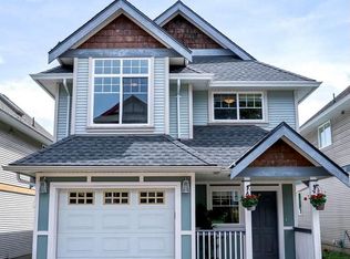 921 Colville Rd #5, Esquimalt, BC V9A 4P4