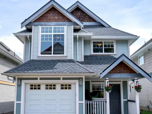 921 Colville Rd #5, Esquimalt, BC V9A 4P4