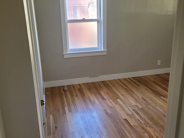 3325 Fowler Ave — Photo 16
