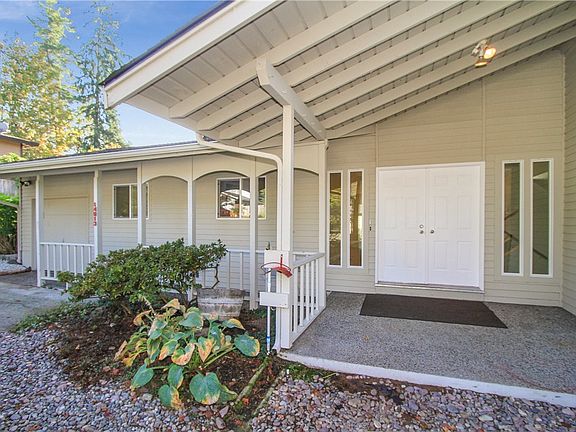 2nd image of 14913 NE 10th Pl
