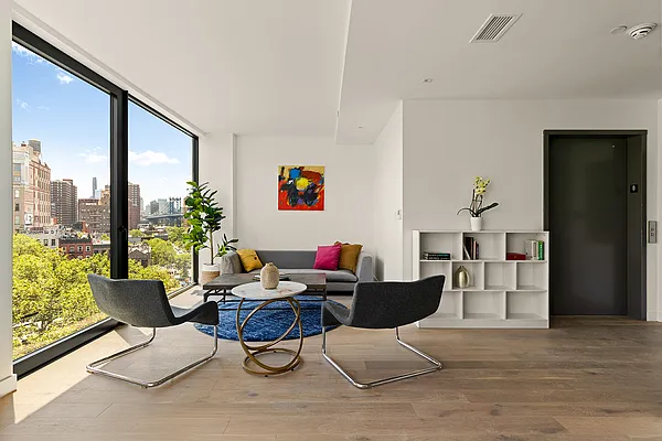 Living room, photo 1