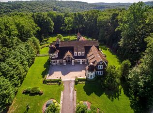 110 Middle Patent Rd, Bedford, NY 10506