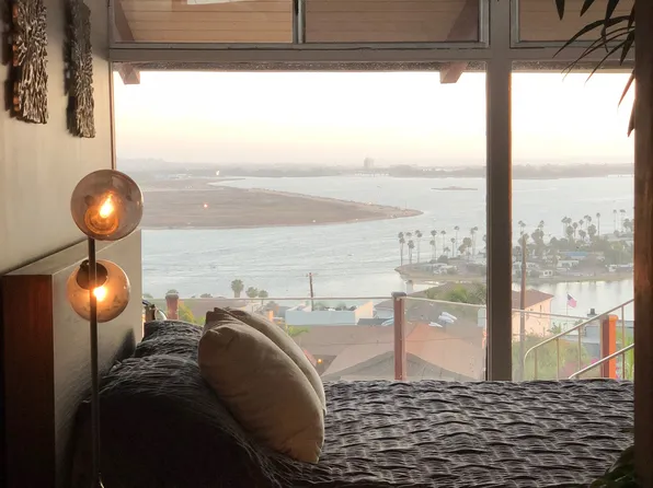 (undisclosed Address), San Diego, CA 92117