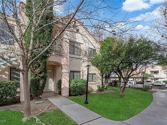 5th image of 4843 S Torrey Pines Dr Unit 101