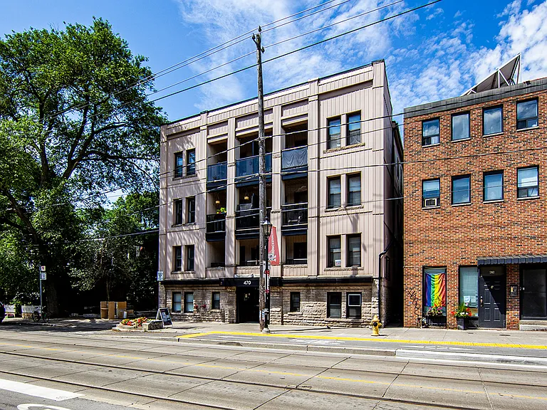 470 Roncesvalles Ave — Photo 11