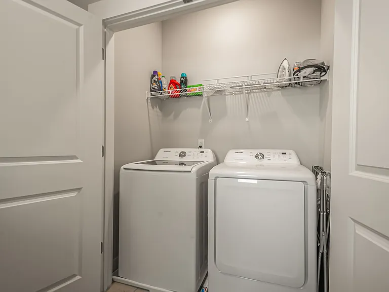 207 Stonecrest Cir — Photo 29