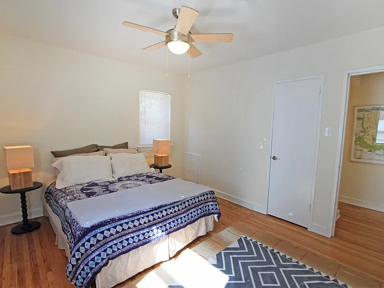 353 W Mount Airy Ave — Photo 7