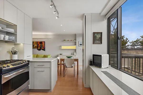 Sold by Corcoran | media 27