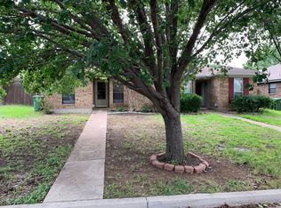 720 Cory St, Grapevine, TX 76051