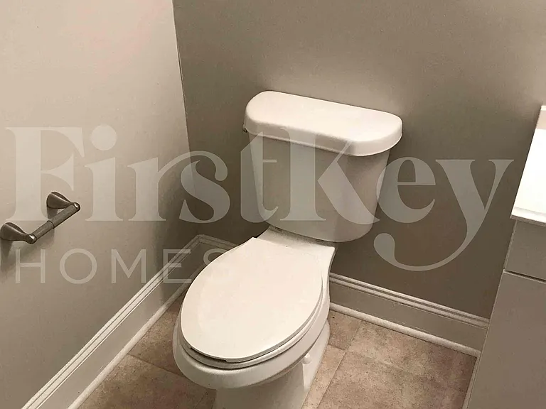 103 Walnut Way — Photo 8