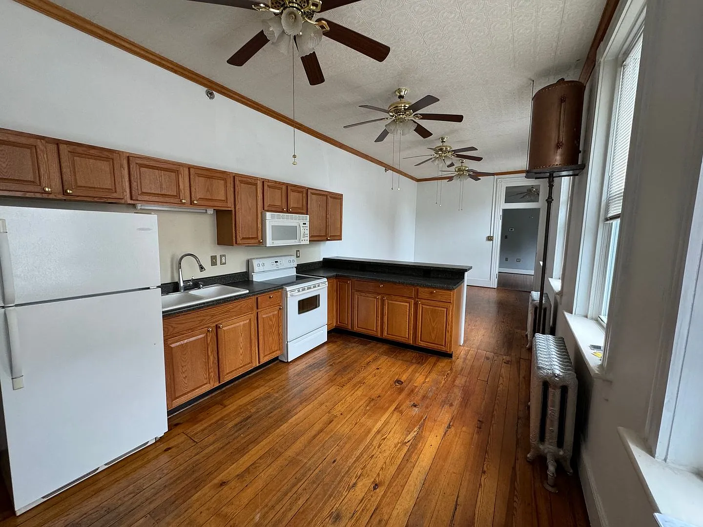 815 Church Street — Photo 2