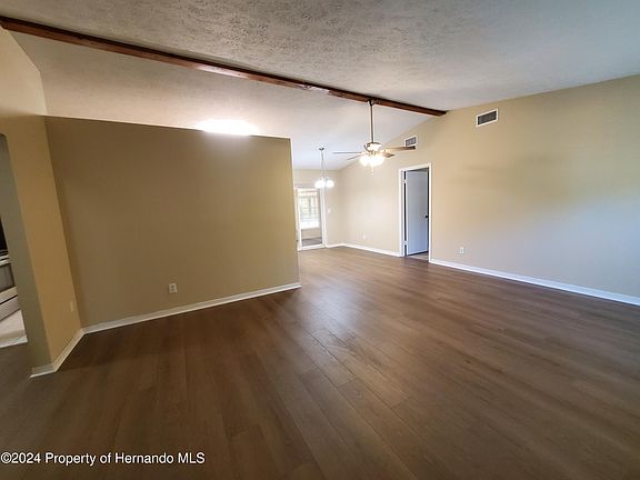 5th image of 6029 Knollwood Dr
