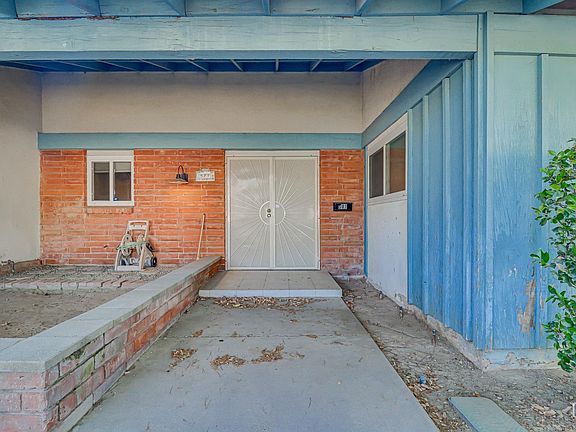 2nd image of 501 Carr St