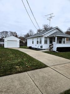 415 Julia St NE, Grand Rapids, MI, 49505