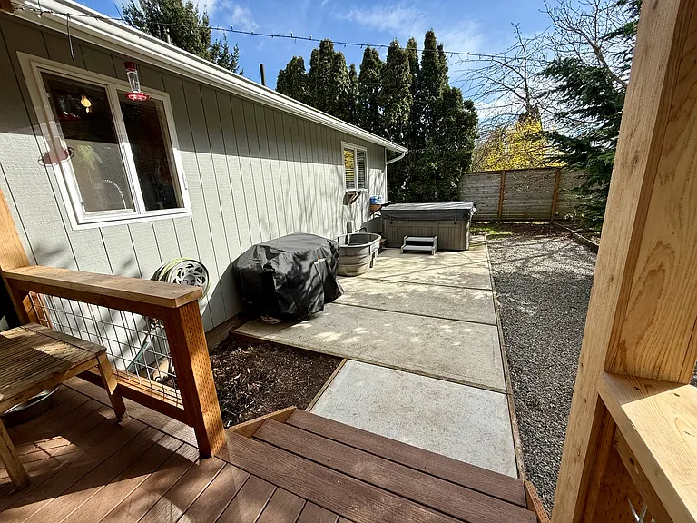 2185 Robyn Dr — Photo 18