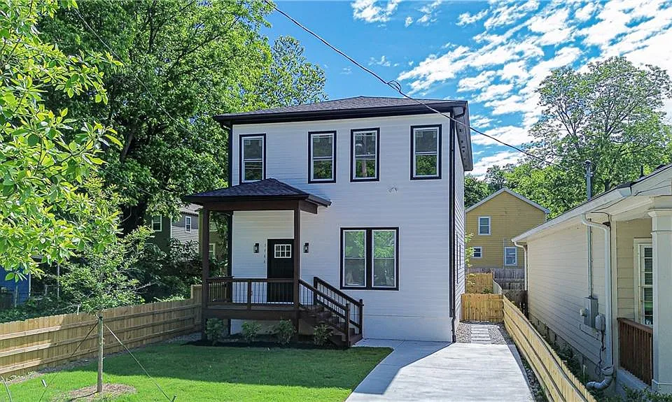 1166 McDaniel St SW