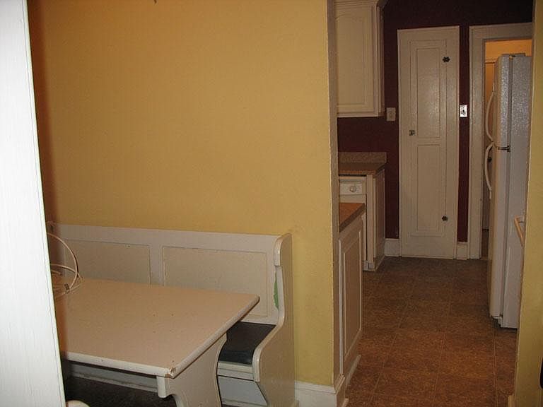 Eat in nook off kitchen