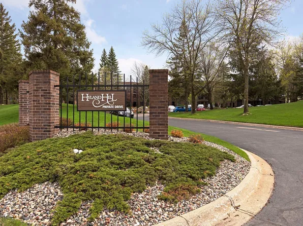 8430 Pennsylvania Rd APT 311, Bloomington, MN 55438