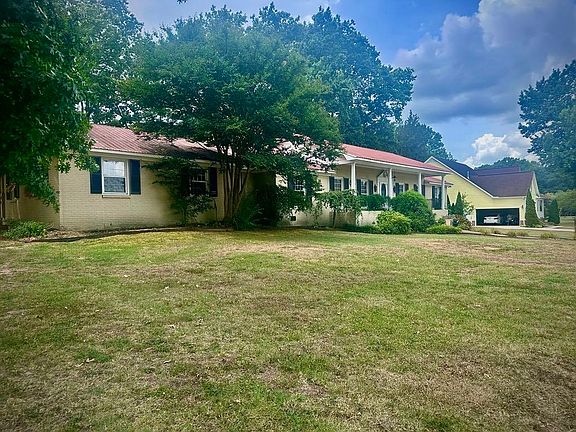 2nd image of 22 Livingstone Ln