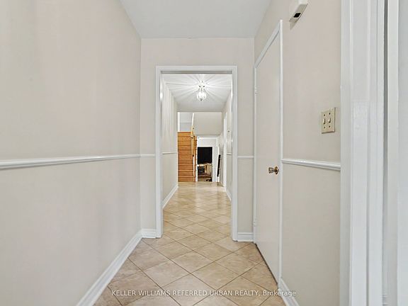 4th image of 2653 Constable Rd