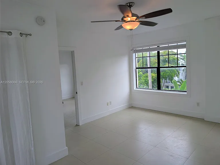 934 Michigan Ave #309 — Photo 8