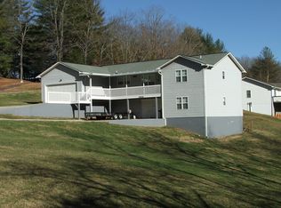 7 Nelson Waldroop Rd, Franklin, NC 28734