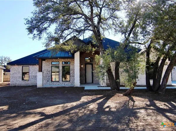 1010 High Plains Dr, Nolanville, TX 76559