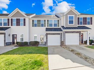 2627 Silverthorn Dr, Charlotte, NC 28273