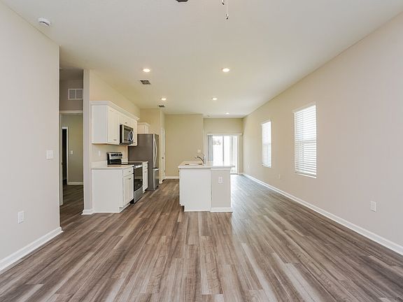 5th image of 843 Kings Pine Ct