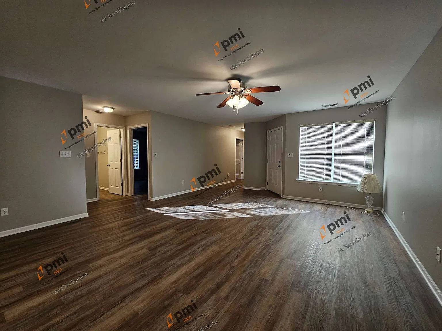 3 bed, 2.0 bath, 1622 sqft, $2,100 — Photo 4